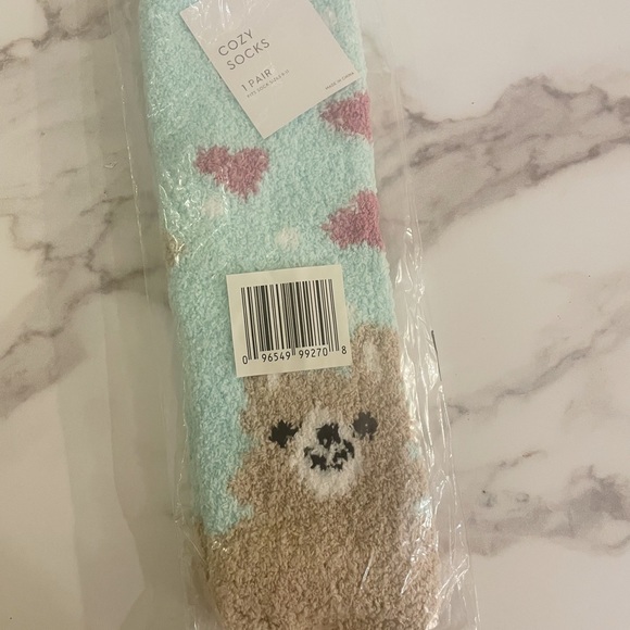 Kohl's Accessories Fuzzy Teal Llama Socks Poshmark